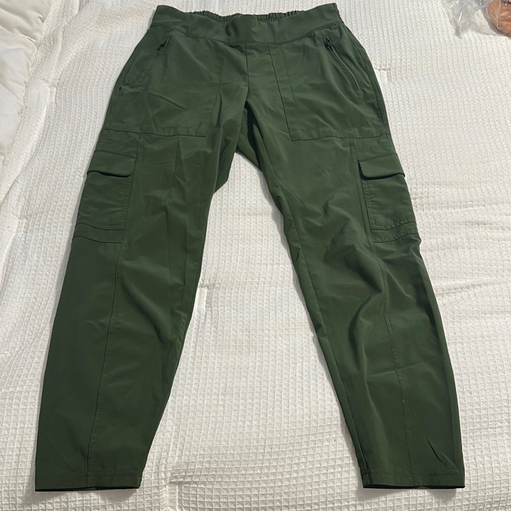 Women’s Green Cargo Jogger